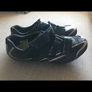 Shimano Women’s Cycling shoes as 9.5 US or 42 EU
